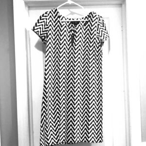 Jessica Simpson Black And White Mini Dress. Euc!